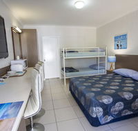 Moffat Beach Motel Caloundra - Holiday Adelaide