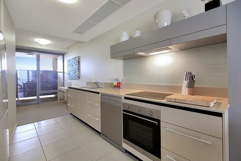 Monaco Unit 905, 12 Otranto St - Holiday Adelaide 2