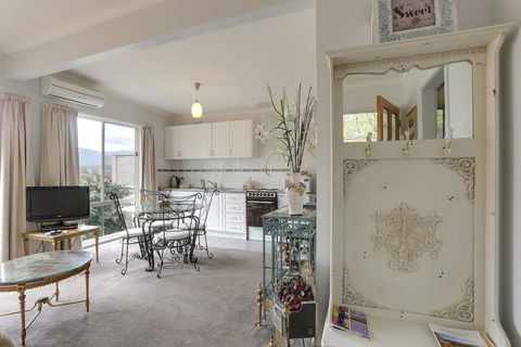 Montpellier Petite B+B - Holiday Adelaide 0