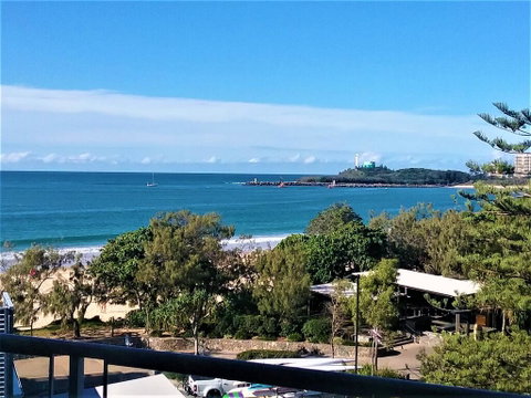 Mooloolaba Beachfront Apartment - Holiday Adelaide 0