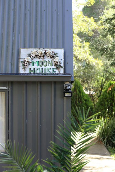 Moon House - Holiday Adelaide 3