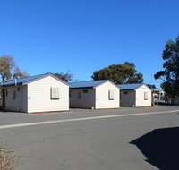 Moonta Bay Cabins - Holiday Adelaide