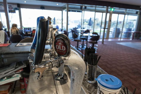 Moruya Waterfront Hotel Motel - Holiday Adelaide 2