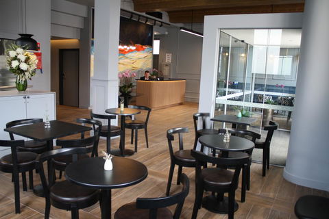 Mrs Banks Hotel - Holiday Adelaide 2