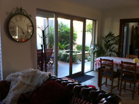 Mt Lawley Garden Apartment - Holiday Adelaide 1