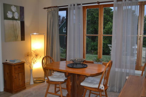 Mulberry Cottage Unique B&B Accommodation - Holiday Adelaide 3