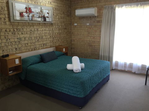 Mulga Country Motor Inn - Holiday Adelaide 1