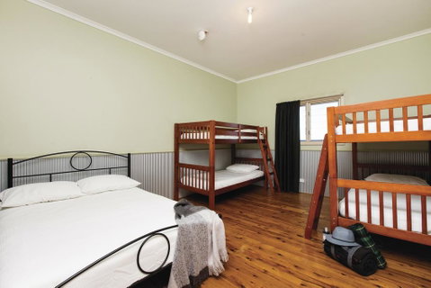 Mungo Shearers' Quarters - Holiday Adelaide 2