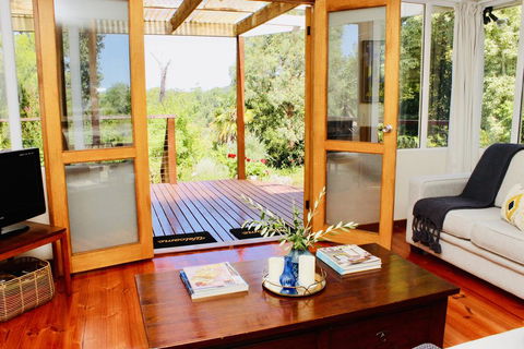Nagoondie Studio - Holiday Adelaide 0