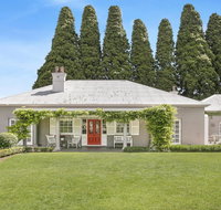 Nattai Lodge - house  cottage in beautiful garden - Holiday Adelaide