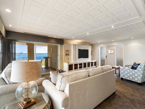 The Peninsula Riverside Serviced Apartments - Holiday Adelaide 5