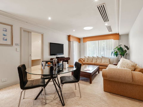 The Peninsula Riverside Serviced Apartments - Holiday Adelaide 9
