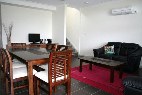 Cosy Corner Sea View Apartments - Holiday Adelaide 6