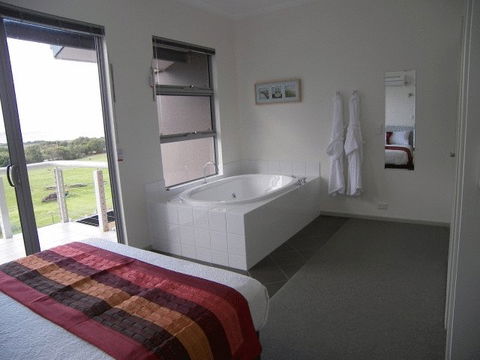 Cosy Corner Sea View Apartments - Holiday Adelaide 3