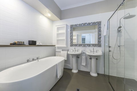 Grand Mercure Basildene Manor - Holiday Adelaide 20
