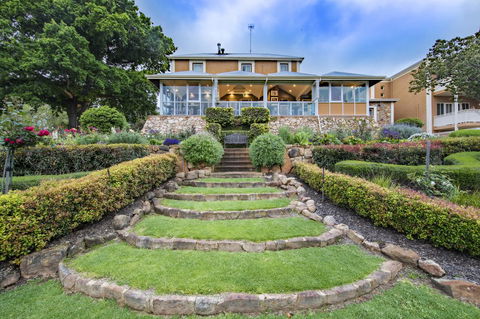 Grand Mercure Basildene Manor - Holiday Adelaide 13