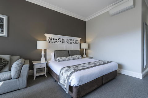 Grand Mercure Basildene Manor - Holiday Adelaide 17