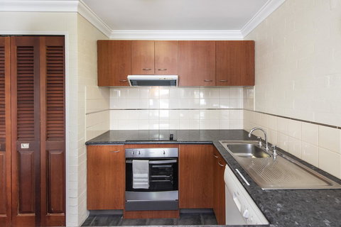 Subiaco Village 20 - Holiday Adelaide 7