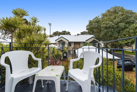 Subiaco Village 20 - Holiday Adelaide 16