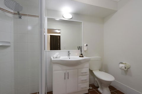 Hillarys Marina Apartment - Holiday Adelaide 21