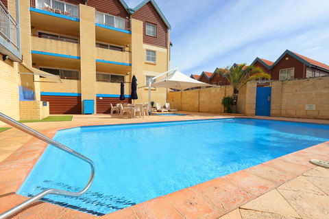 Hillarys Marina Apartment - Holiday Adelaide 30
