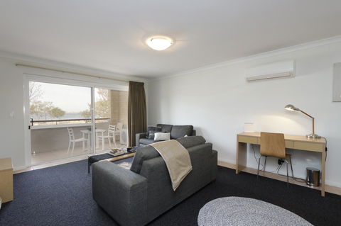 Hillarys Marina Apartment - Holiday Adelaide 6