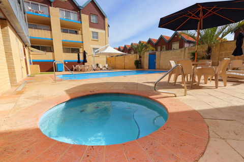 Hillarys Marina Apartment - Holiday Adelaide 34