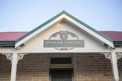 Spencer Cottage - Holiday Adelaide 0