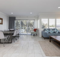 Cottesloe Beach House II - Holiday Adelaide