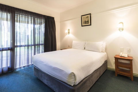 Stay Margaret River - Holiday Adelaide 1