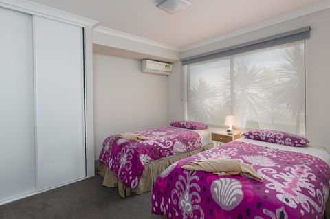 Rainbow Dream House - Holiday Adelaide 14