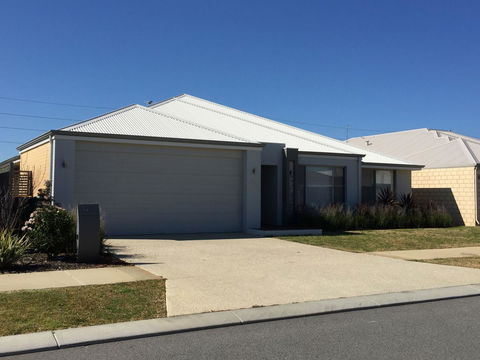 Rainbow Dream House - Holiday Adelaide 27