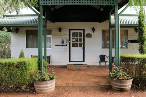 Treenbrook Cottages - Holiday Adelaide 7