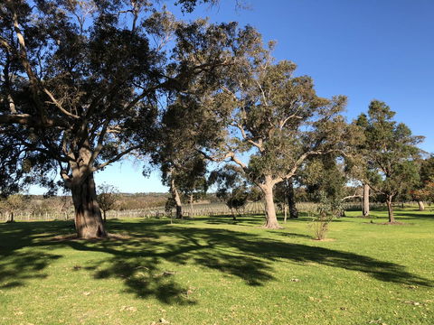 Caves Road Guest Houses - Holiday Adelaide 2