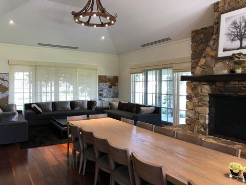 Caves Road Guest Houses - Holiday Adelaide 12