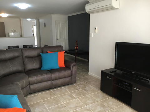 Geographe Bay Apartment - Holiday Adelaide 1