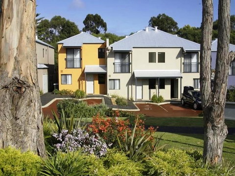 Leeuwin Apartments - Holiday Adelaide 5