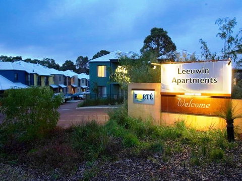 Leeuwin Apartments - Holiday Adelaide 12