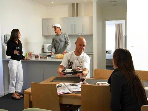 Leeuwin Apartments - Holiday Adelaide 13