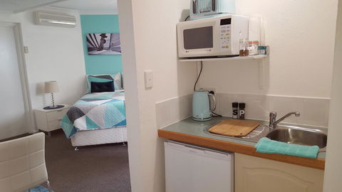 Palm Beach Bed & Breakfast - Holiday Adelaide 11