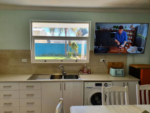 Palm Beach Bed & Breakfast - Holiday Adelaide 18