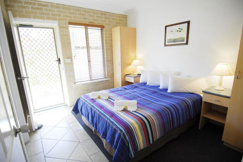 Esperance Central Accommodation - Holiday Adelaide 41
