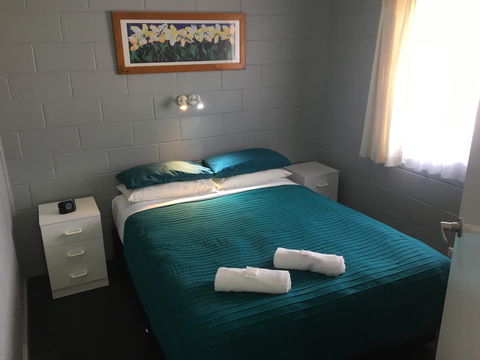 Esperance Central Accommodation - Holiday Adelaide 14