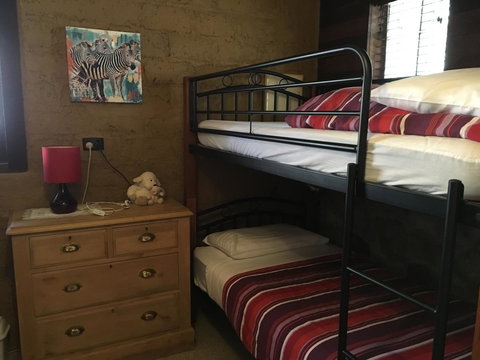 Kangaroo Valley Cottage - Holiday Adelaide 5