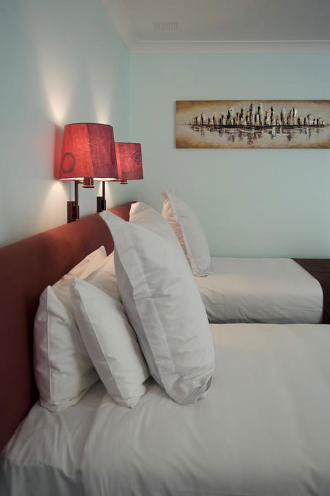 SureStay Hotel By Best Western The Clarence On Melville - Holiday Adelaide 10