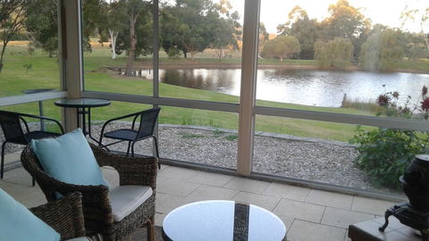 Abbivale Farm Cottage - Holiday Adelaide 6