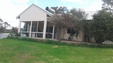 Abbivale Farm Cottage - Holiday Adelaide 9