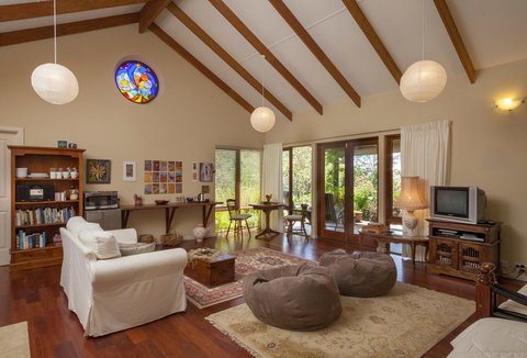 Innisfree Mountain Retreat - Holiday Adelaide 2