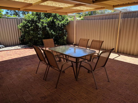 The Quiet Family Getaway In Bassendean - Holiday Adelaide 11