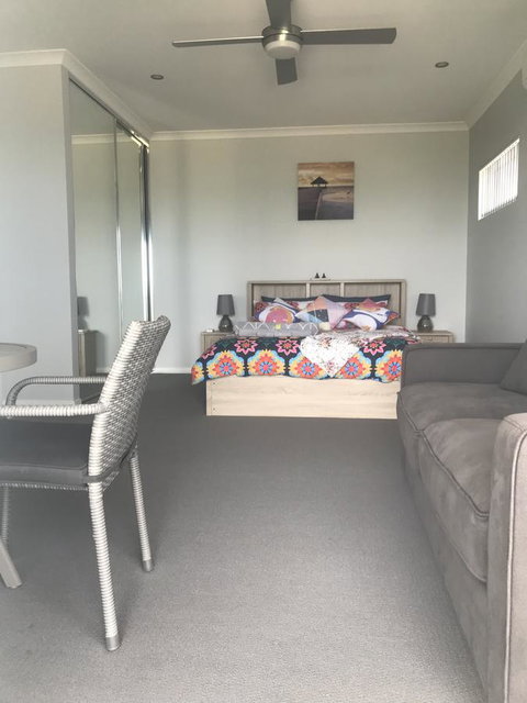 Beach House At SeaScapes.. - Holiday Adelaide 9